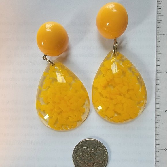 Genuine Vintage Lucite Dangle Statement Earrings - Picture 1 of 2